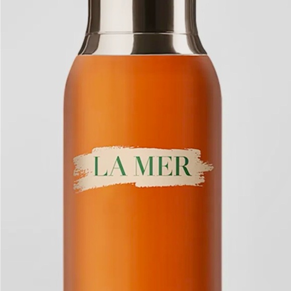La Mer Exfoliating Lotion in Green Packaging - Picture 2 of 15